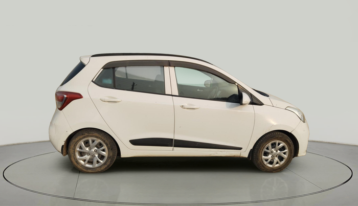 2017 Hyundai Grand i10 SPORTZ (O) AT 1.2 KAPPA VTVT, Petrol, Automatic, 79,637 km, exterior