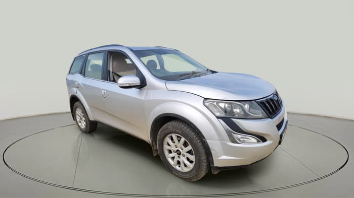 2017 Mahindra XUV500 W10 1.99, Diesel, Manual, 1,87,311 km, exterior