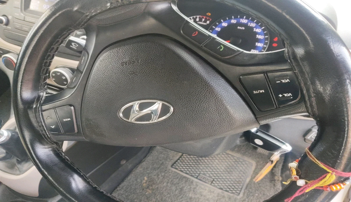 2016 Hyundai Xcent SX 1.2, Petrol, Manual, 87,306 km, interior