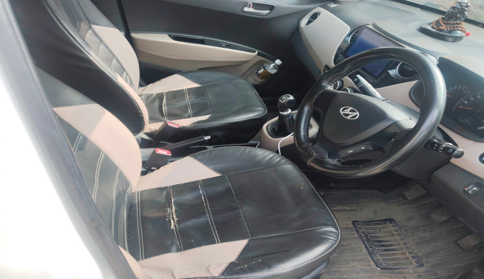 2014 Hyundai Grand i10 SPORTZ 1.2 KAPPA VTVT, Petrol, Manual, 95,982 km, interior