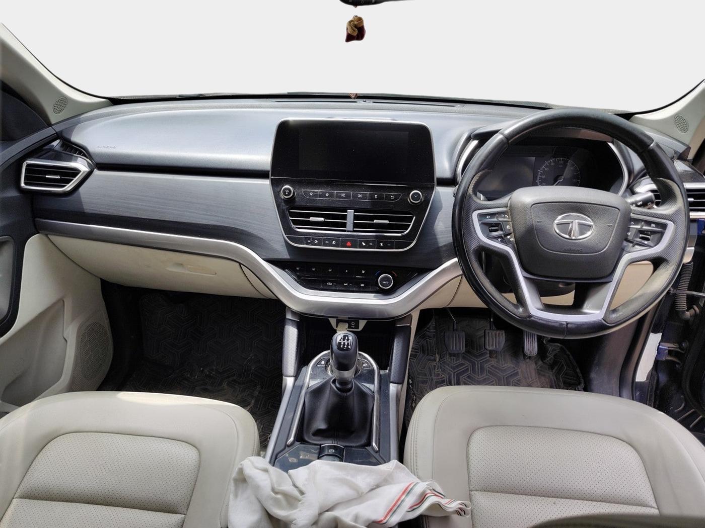 2021 Tata Safari XZ PLUS 6 S, Diesel, Manual, 98,268 km, interior