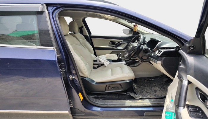 2021 Tata Safari XZ PLUS 6 S, Diesel, Manual, 98,268 km, interior