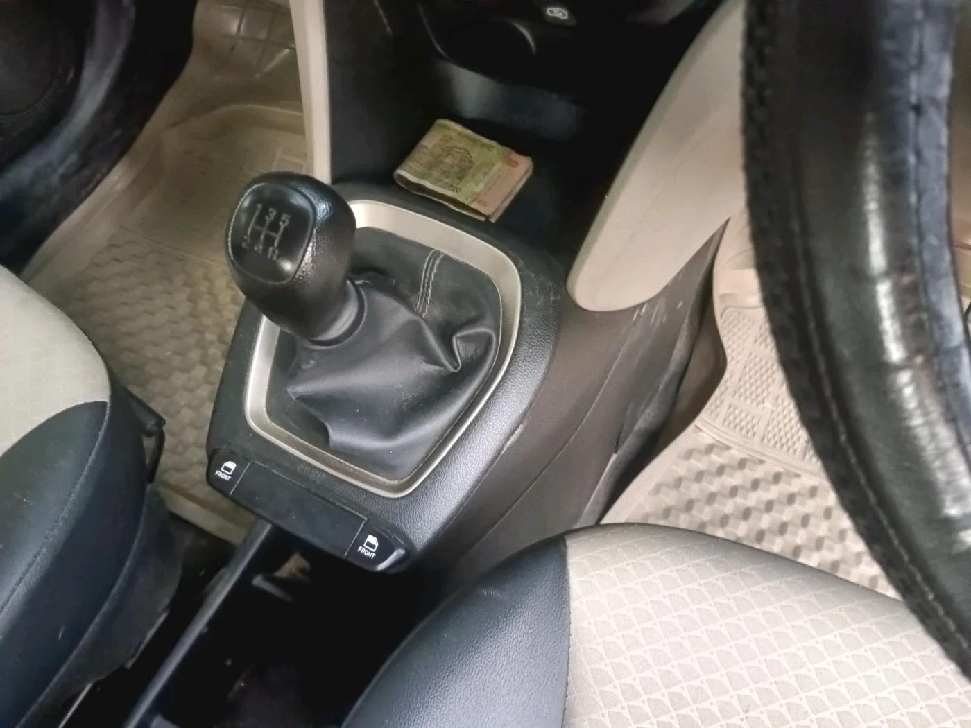 2022 Hyundai NEW SANTRO ERA EXECUTIVE, Petrol, Manual, 27,245 km, interior