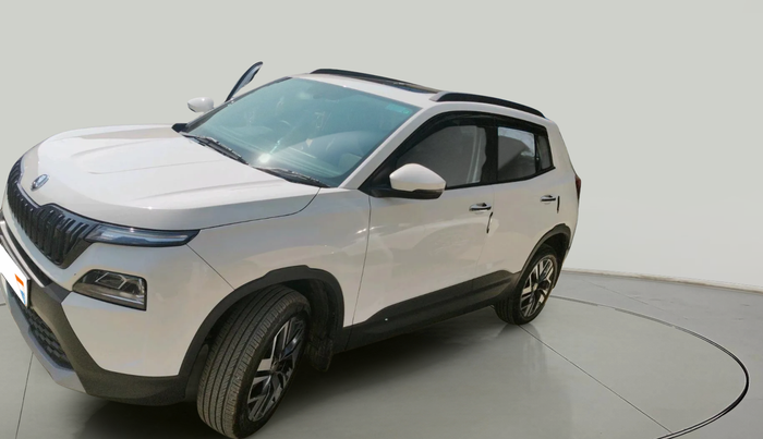 2025 Skoda Kylaq Prestige AT, Petrol, Automatic, 7,739 km, exterior