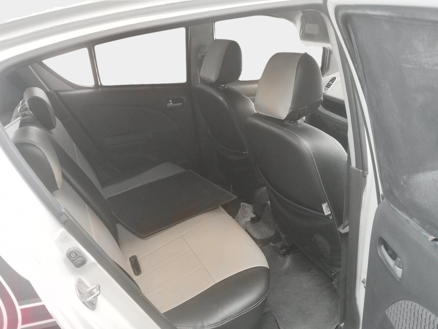 2013 Maruti Ritz VDI, Diesel, Manual, 82,324 km, interior