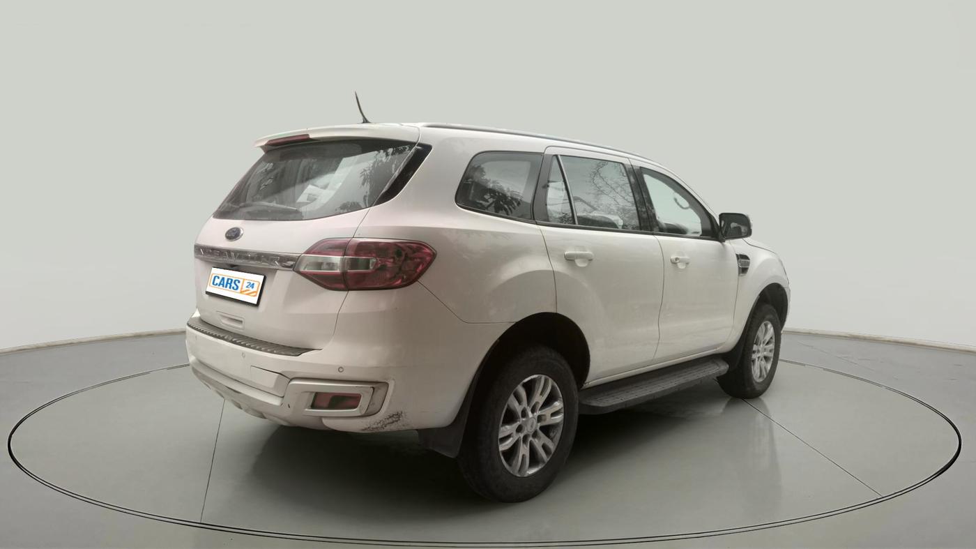 2016 Ford Endeavour TREND 2.2 4X2 AT, Diesel, Automatic, 1,56,246 km, exterior