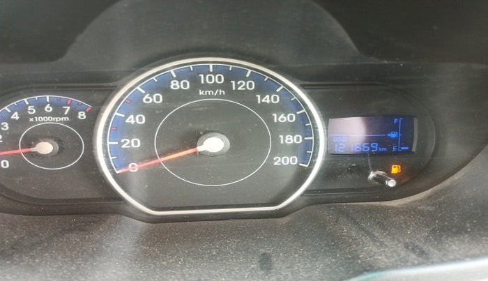 2010 Hyundai i10 MAGNA 1.2, Petrol, Manual, 1,21,669 km, interior