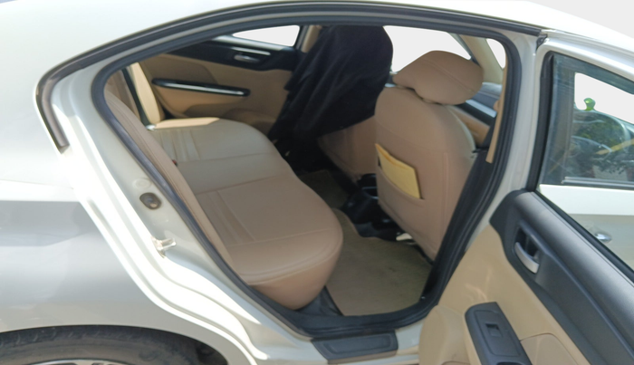 2022 Honda Amaze 1.2L I-VTEC VX CVT, Petrol, Automatic, 38,629 km, interior