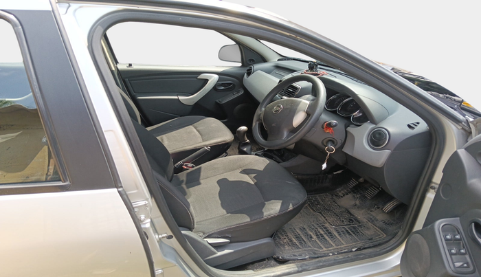 2016 Nissan Terrano XE (D), Diesel, Manual, 1,04,897 km, interior