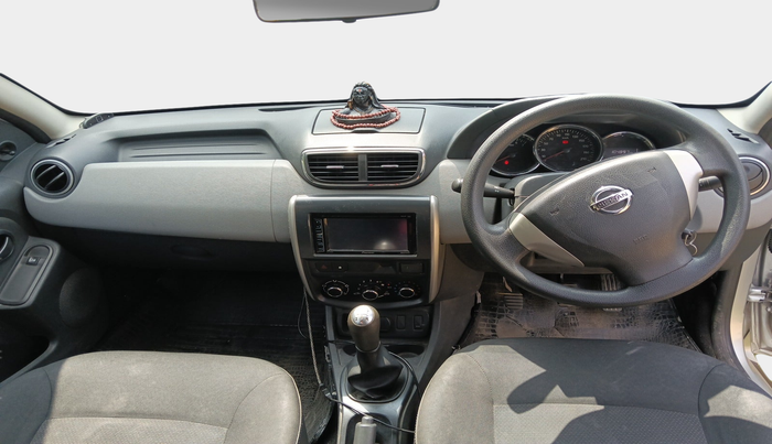 2016 Nissan Terrano XE (D), Diesel, Manual, 1,04,897 km, interior
