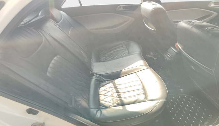 2015 Hyundai Elite i20 SPORTZ 1.2, Petrol, Manual, 1,28,598 km, interior