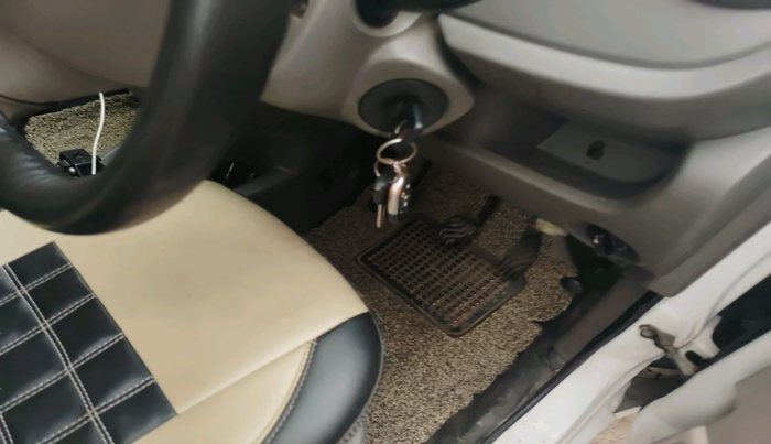 2016 Datsun Redi Go T (O), Petrol, Manual, 67,949 km, interior