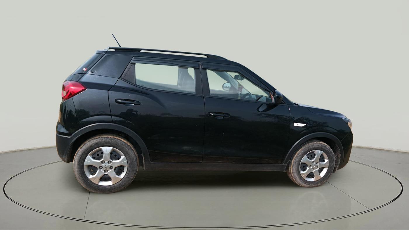 2023 Mahindra XUV300 W6 1.5 Sunroof Diesel, Diesel, Manual, 43,052 km, exterior