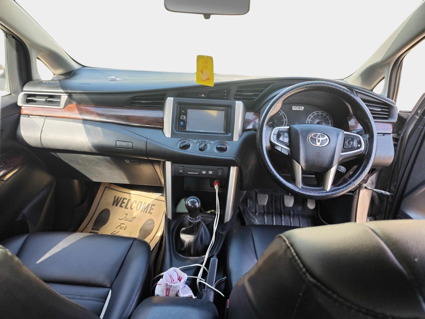 2017 Toyota Innova Crysta 2.4 GX 7 STR, Diesel, Manual, 96,040 km, interior