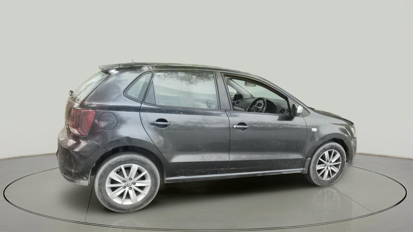 2015 Volkswagen Polo HIGHLINE1.5L, Diesel, Manual, 1,59,163 km, exterior
