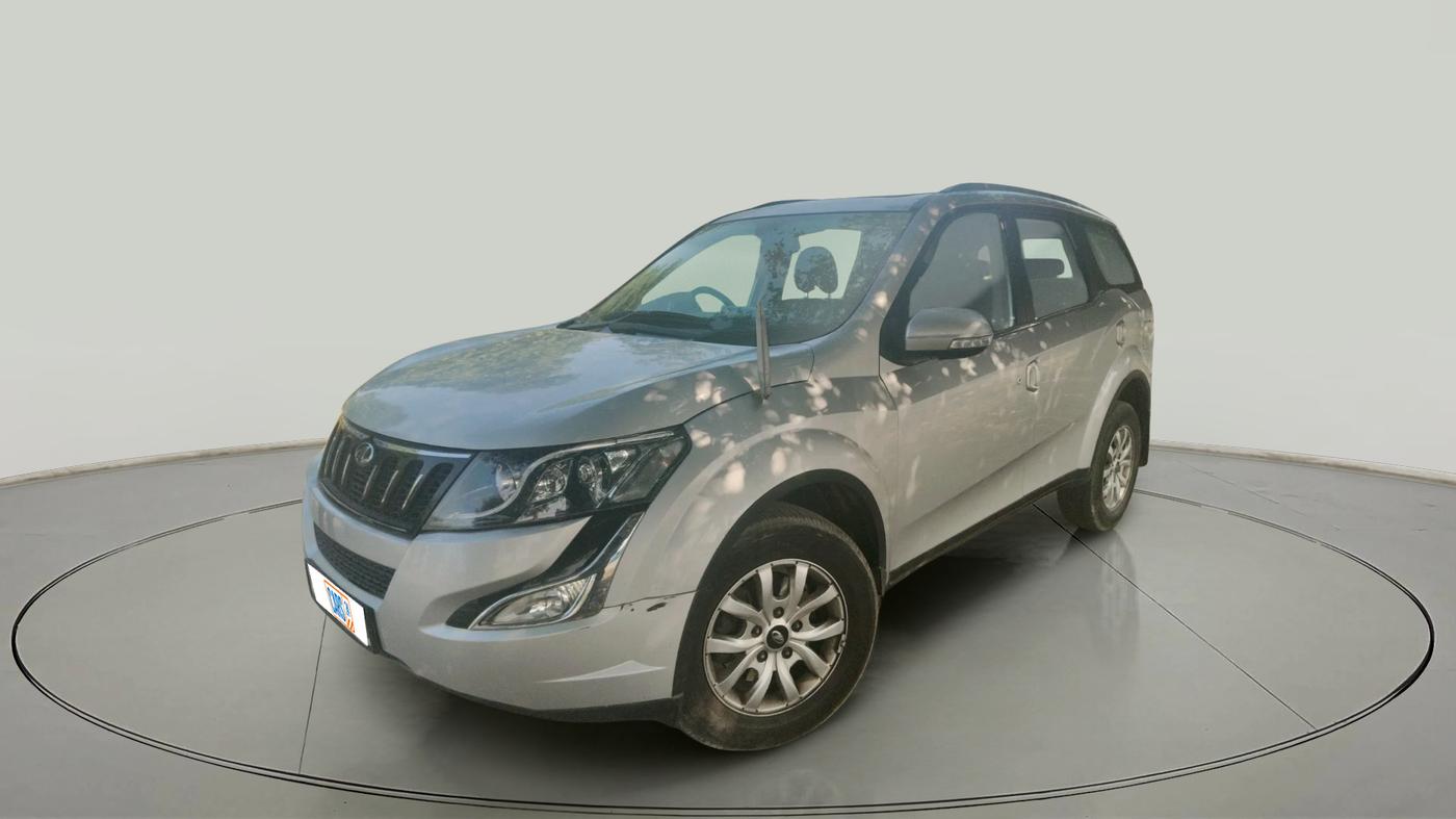 2018 Mahindra XUV500 W10 AT, Diesel, Automatic, 42,545 km, exterior