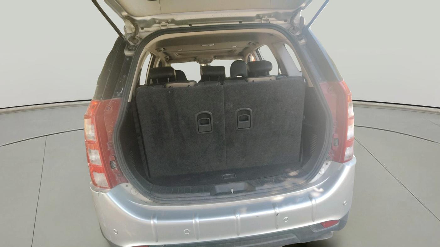 2018 Mahindra XUV500 W10 AT, Diesel, Automatic, 42,545 km, exterior