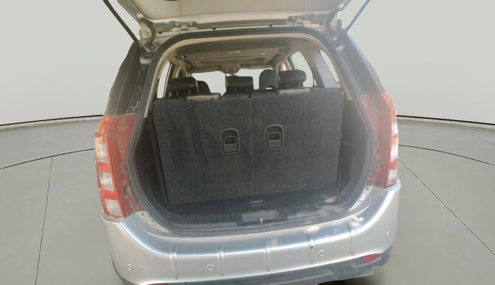 2018 Mahindra XUV500 W10 AT, Diesel, Automatic, 42,545 km, exterior