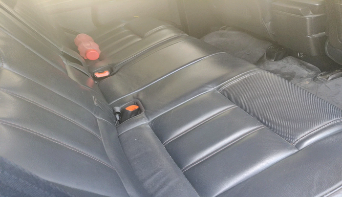 2018 Mahindra XUV500 W10 AT, Diesel, Automatic, 42,545 km, interior