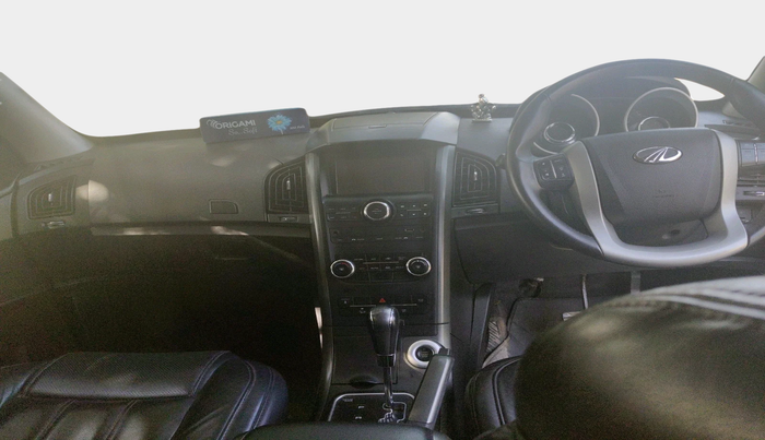 2018 Mahindra XUV500 W10 AT, Diesel, Automatic, 42,545 km, interior
