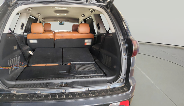 2018 Tata Hexa XM 4X2 7 STR, Diesel, Manual, 84,524 km, exterior