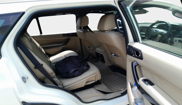 2018 Ford Endeavour TITANIUM 3.2 4X4 AT, Diesel, Automatic, 1,64,014 km, interior