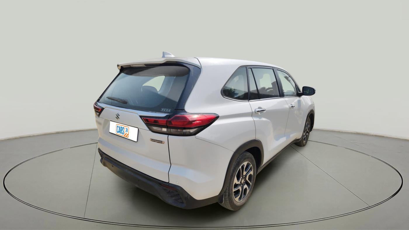 2025 Maruti Invicto ALPHA PLUS 7 STRONG HYBRID , Hybrid, Automatic, 26,000 km, exterior