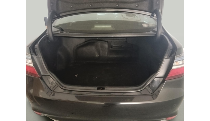 2018 Toyota Camry HYBRID, Hybrid, Automatic, 1,42,056 km, exterior