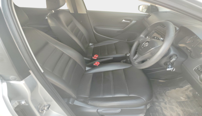 2019 Volkswagen Polo TRENDLINE 1.0L, Petrol, Manual, 1,12,000 km, interior