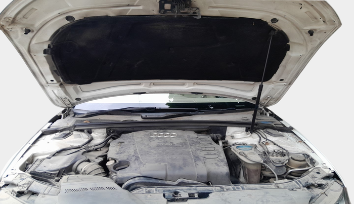 2010 Audi A4 2.0 TDI, Diesel, Automatic, 1,95,700 km, exterior