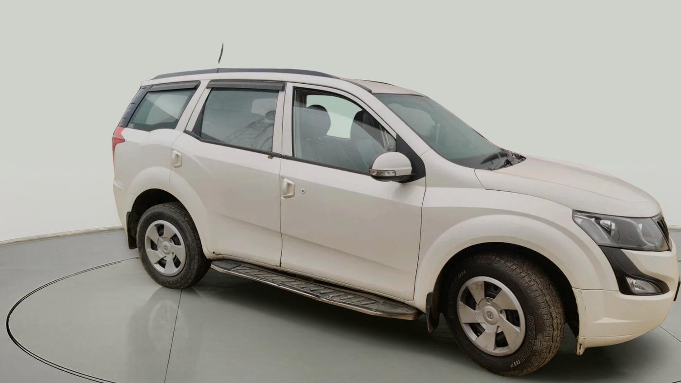 2018 Mahindra XUV500 W4, Diesel, Manual, 86,955 km, exterior