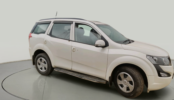 2018 Mahindra XUV500 W4, Diesel, Manual, 86,955 km, exterior