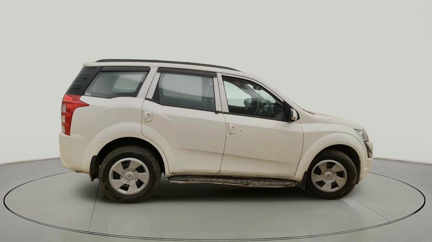 2018 Mahindra XUV500 W4, Diesel, Manual, 86,955 km, exterior