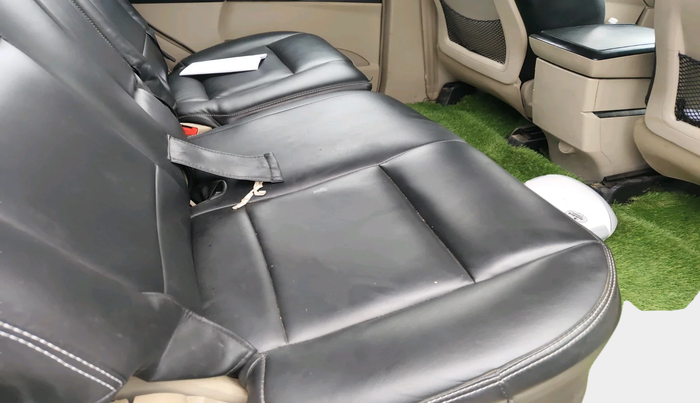 2018 Mahindra XUV500 W4, Diesel, Manual, 86,955 km, interior