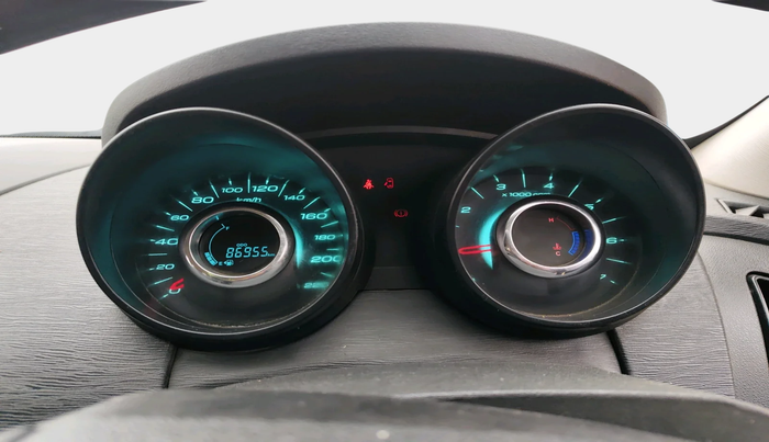 2018 Mahindra XUV500 W4, Diesel, Manual, 86,955 km, interior