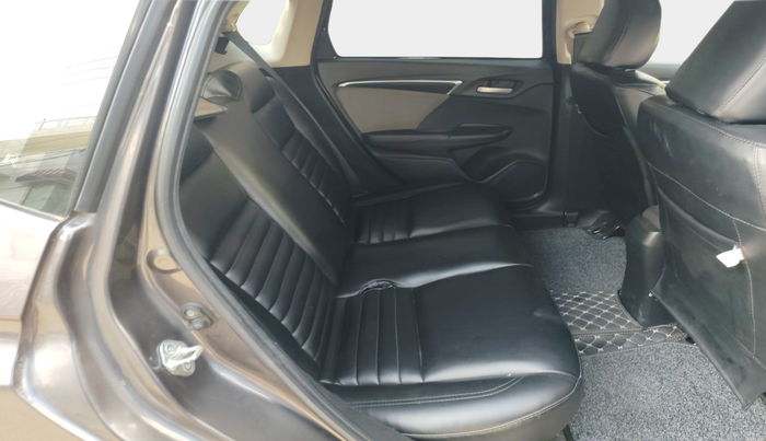 2019 Honda WR-V 1.5L I-DTEC VX MT, Diesel, Manual, 1,11,208 km, interior