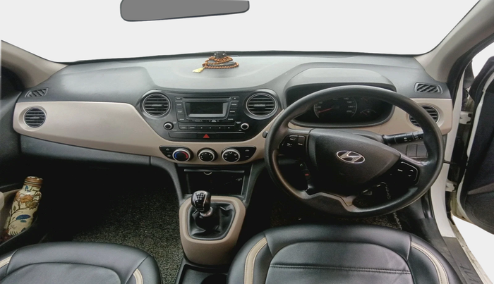 2015 Hyundai Xcent S 1.1 CRDI, Diesel, Manual, 1,05,006 km, interior