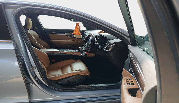 2018 Volvo S90 D4 INSCRIPTION , Diesel, Automatic, 1,16,812 km, interior