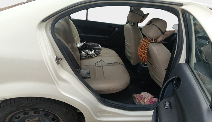 2014 Ford Fiesta AMBIENTE DIESEL, Diesel, Manual, 95,207 km, interior