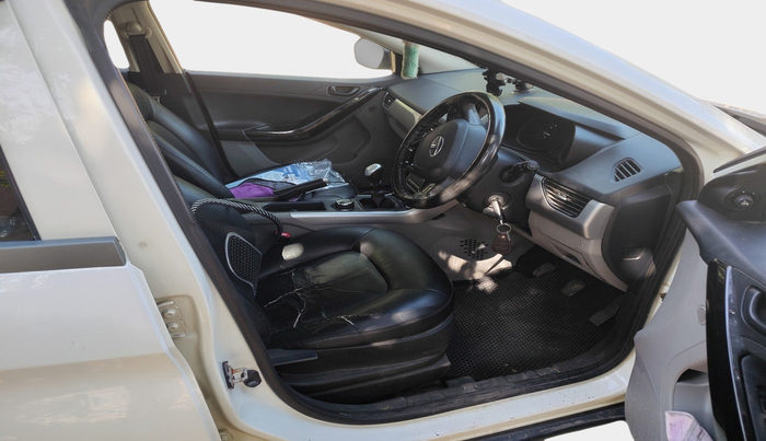 2017 Tata NEXON XM DIESEL, Diesel, Manual, 1,44,705 km, interior