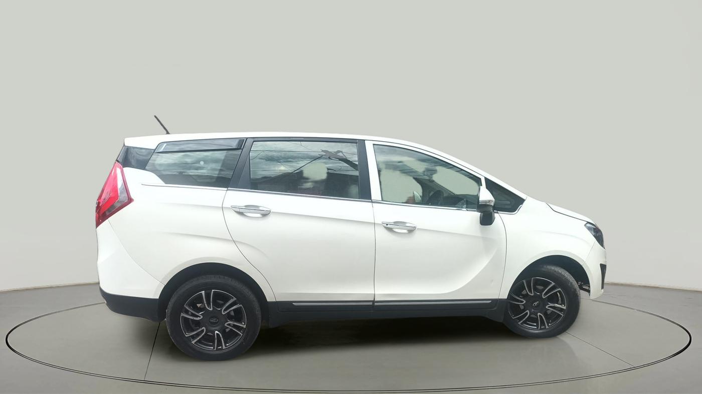 2018 Mahindra MARAZZO M8 7 STR, Diesel, Manual, 1,14,000 km, exterior