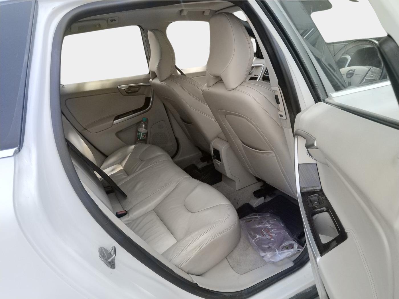 2015 Volvo XC 60 D5 SUMMUM, Diesel, Automatic, 73,102 km, interior