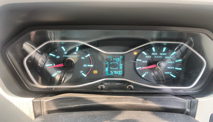 2020 Mahindra Scorpio S11 2WD, Diesel, Manual, 57,600 km, interior