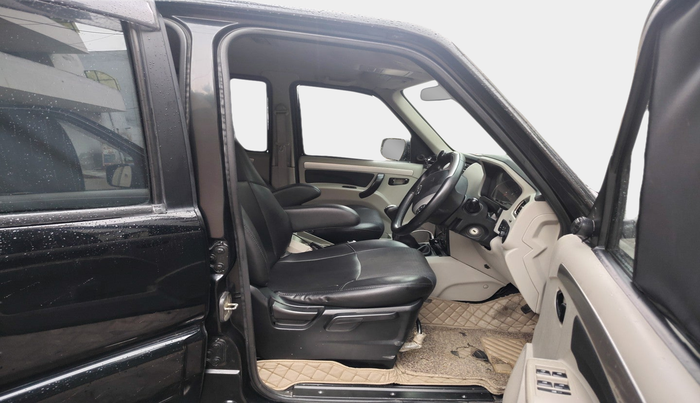 2020 Mahindra Scorpio S11 2WD, Diesel, Manual, 57,600 km, interior