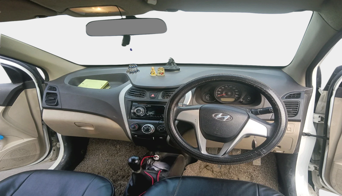 2017 Hyundai Eon ERA +, Petrol, Manual, 70,584 km, interior