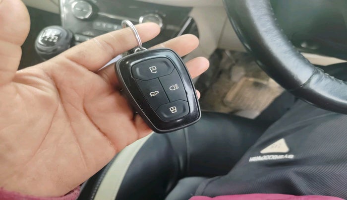 2021 Tata NEXON XZ PLUS PETROL SUNROOF, Petrol, Manual, 99,673 km, interior