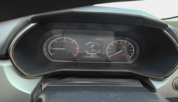 2022 Tata Harrier XTA PLUS 2.0L KRYOTEC DARK EDITION, Diesel, Automatic, 63,374 km, interior