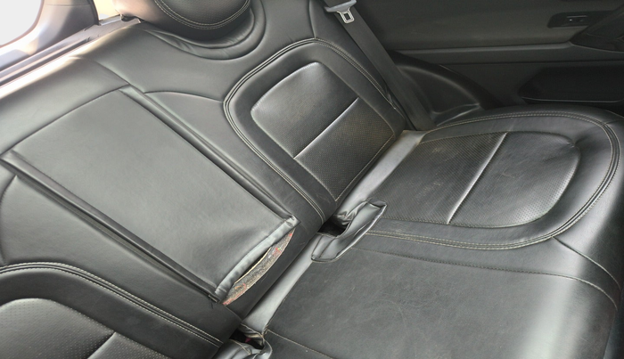 2022 Tata Harrier XTA PLUS 2.0L KRYOTEC DARK EDITION, Diesel, Automatic, 63,374 km, interior