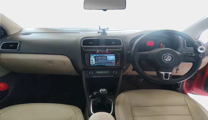 2010 Volkswagen Vento HIGHLINE 1.6 MPI, Petrol, Manual, 1,20,888 km, interior