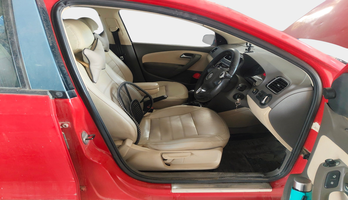 2010 Volkswagen Vento HIGHLINE 1.6 MPI, Petrol, Manual, 1,20,888 km, interior